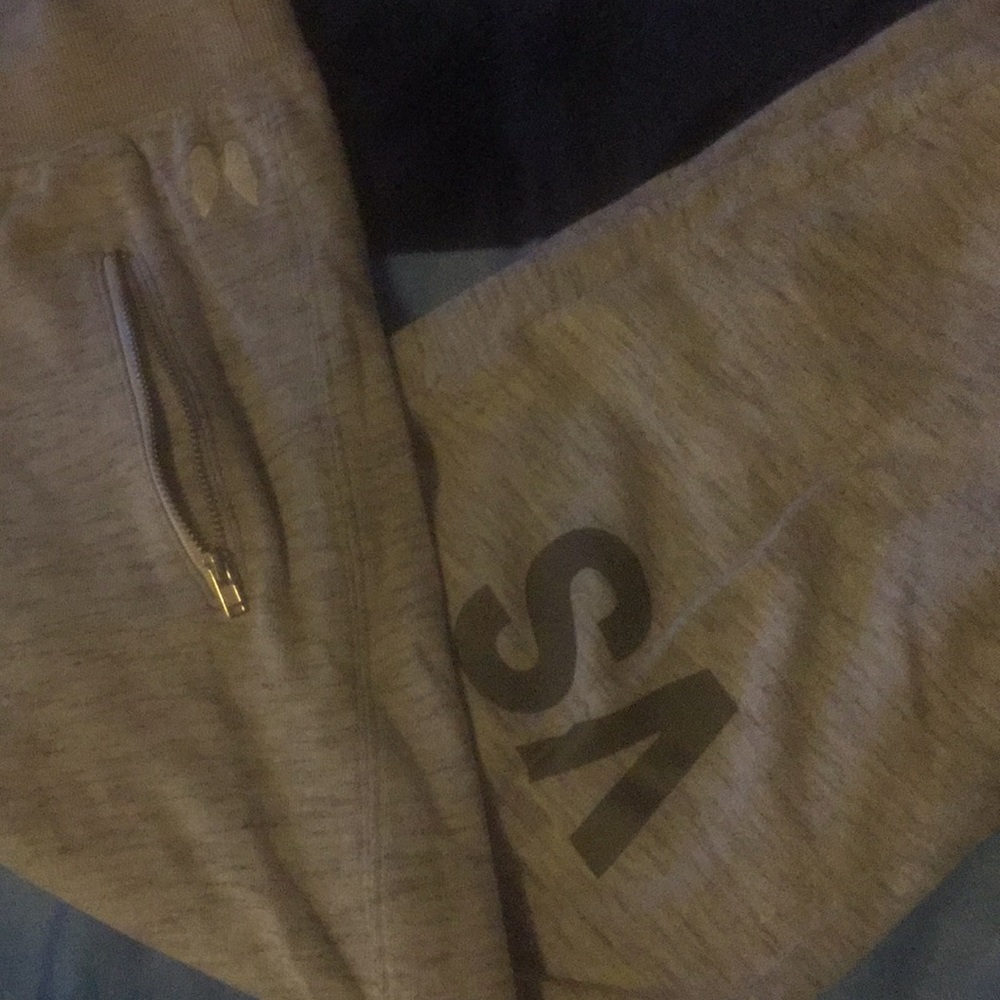 Victoria’s Secret PINK lounge pants